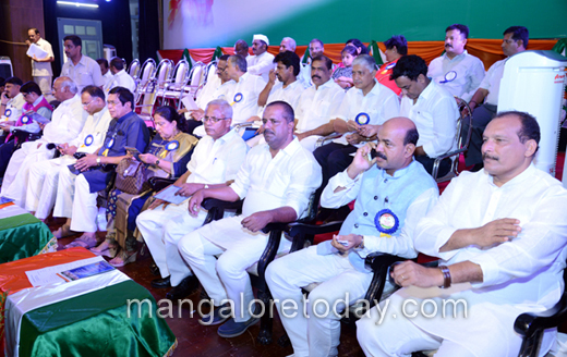 Congress Convention at Town Hall 1